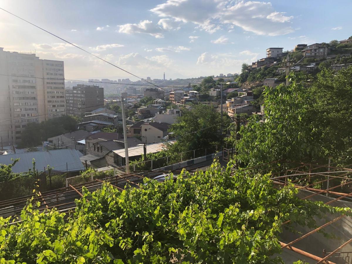 Hillside Guest House 耶烈万 外观 照片