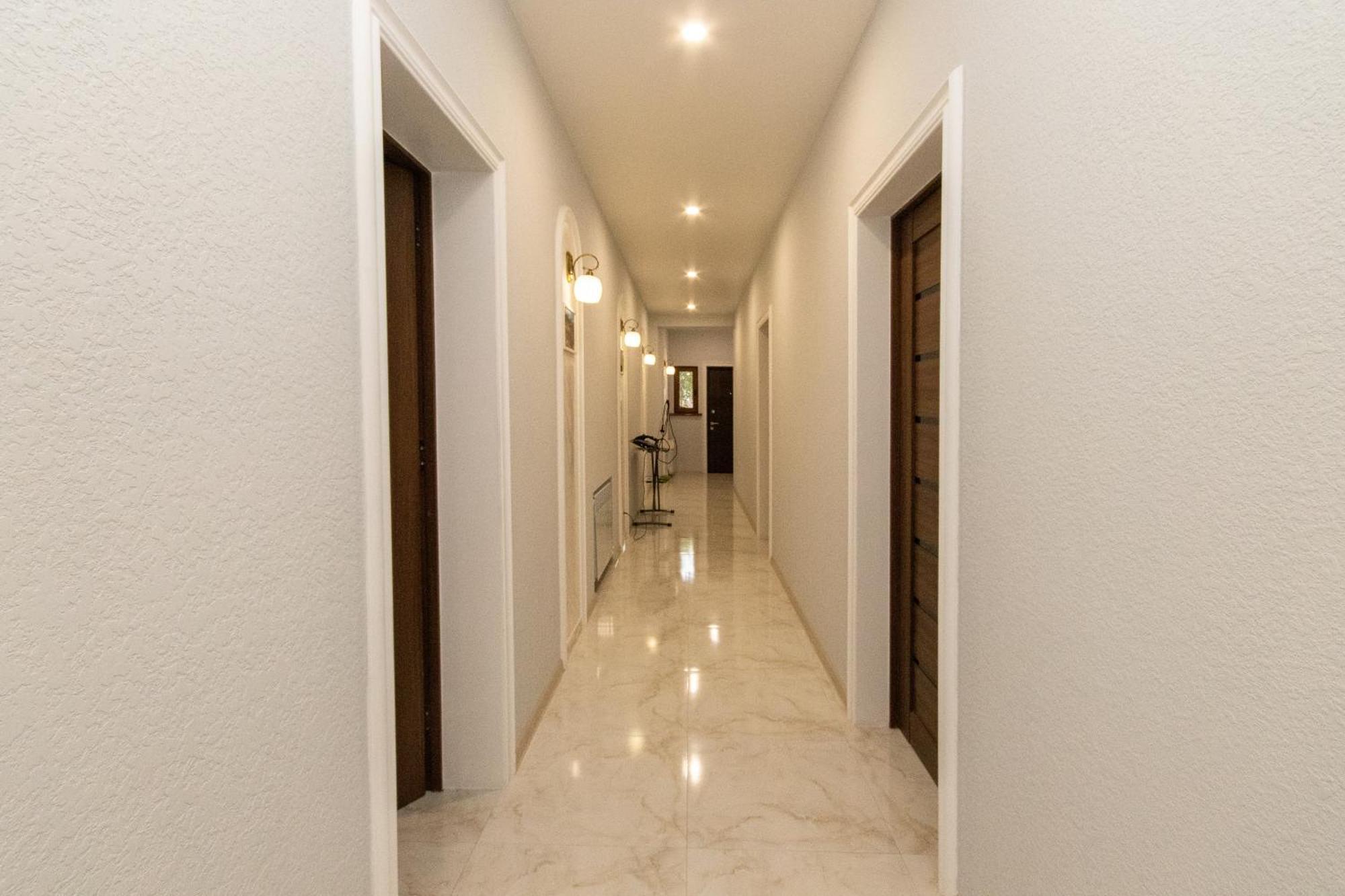 Hillside Guest House 耶烈万 外观 照片